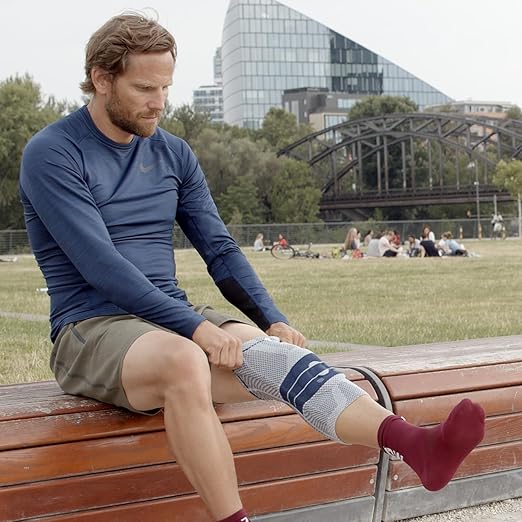 Bauerfeind - GenuTrain - Knee Brace - Targeted Support for Pain Relief and Stabilization of The Knee, Provides Relief of Weak, Swollen, and Injured Knees- Size 1 - Color Titanium