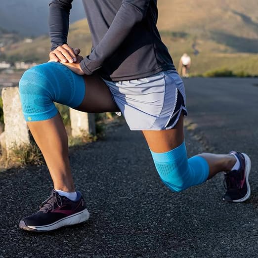 Bauerfeind Sports Compression Knee Sleeve - Lightweight Design with Gripping Zones for Knee Pain Relief & Performance, Black, Size L